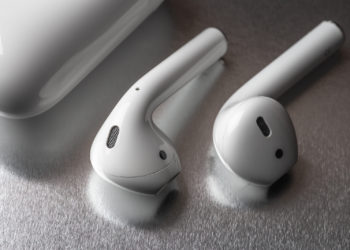 AirPods