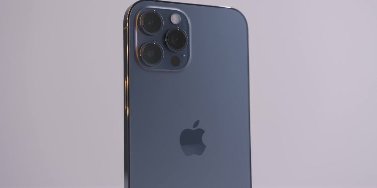 iPhone 2021