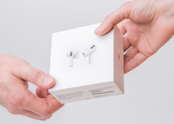 Apple AirPods