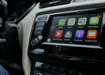 Apple Music CarPlay