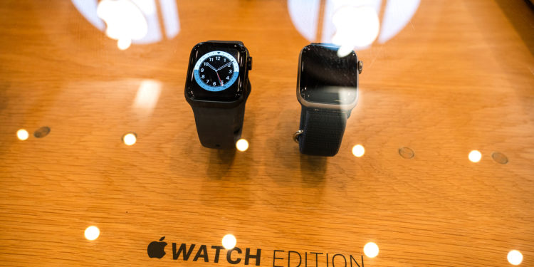 Apple Watch Series 6 Titan Edition