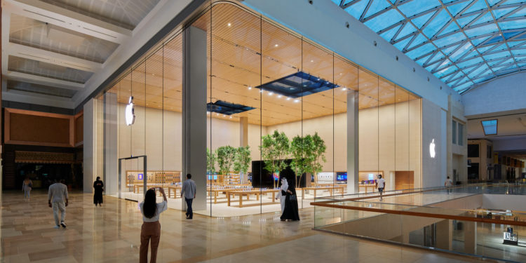 Apple Yas Mall