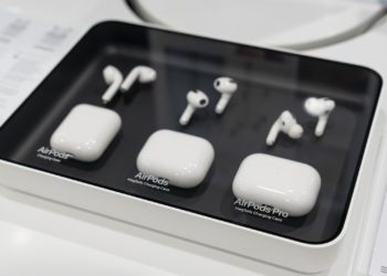 AirPods health features