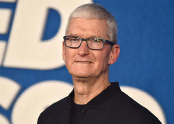 Tim Cook Mixed-Reality-Headset