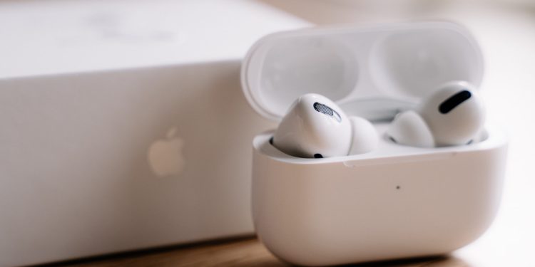 AirPods Firmware iOS 16 Apple