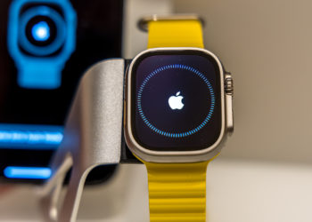 Apple Watch microLED display