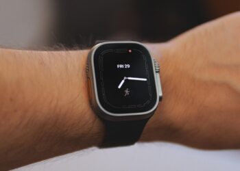 watchOS 10.2 Swipe