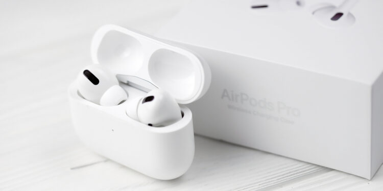 iOS 18 AirPods Pro