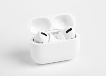 AirPods Apple