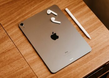 iPad Apple Logo